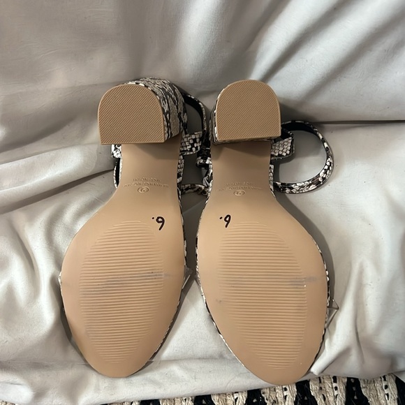 Venus 5in snake strappy heels - Picture 2 of 4